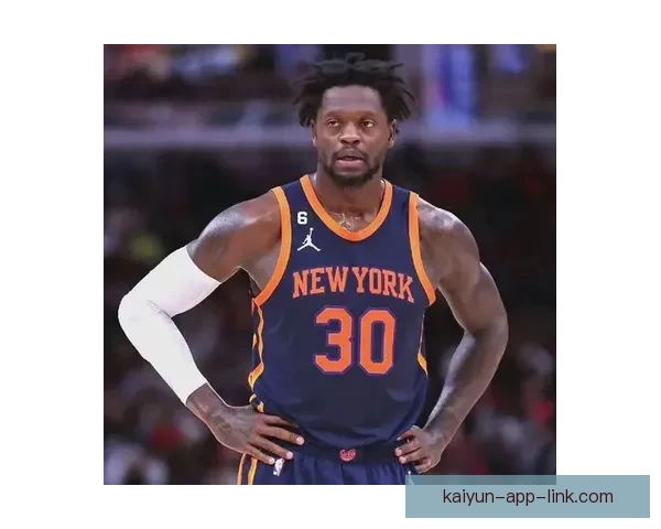 兰德尔个人生涯总篮板突破7000大关 创下重要里程碑